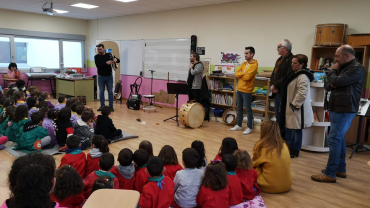 Vidal Baamonde recalca o labor da Tradescola na difusión da música tradicional, nun concerto didáctico en Guitiriz