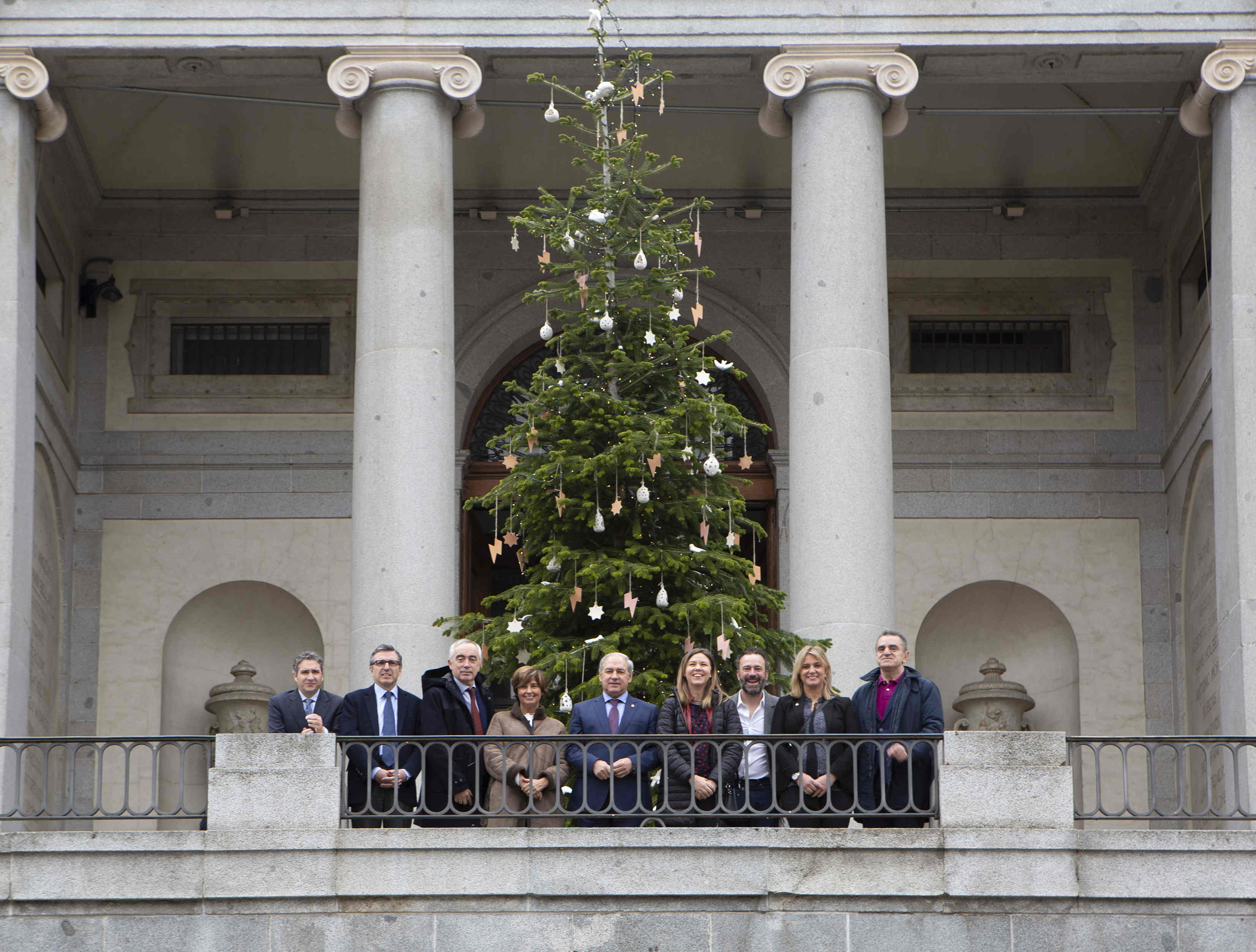 A Deputación de Lugo promociona a provincia cedéndolle ao Museo do Prado a árbore de Nadal no seu Bicentenario